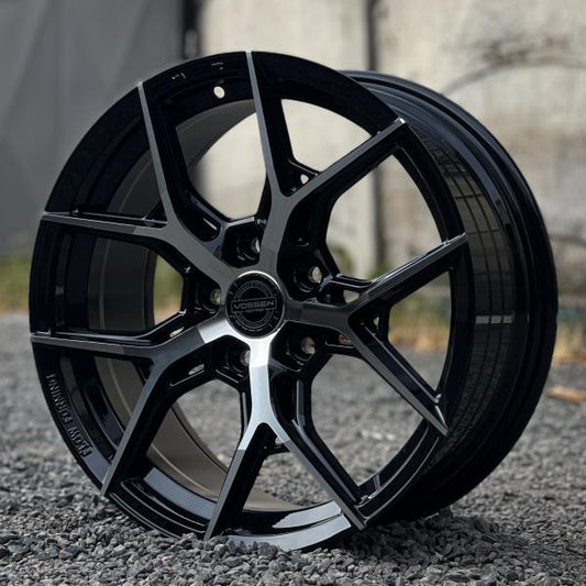 Aro 17X7.5 (018) 5/114.3 Black Machine (Set 4 Aros)