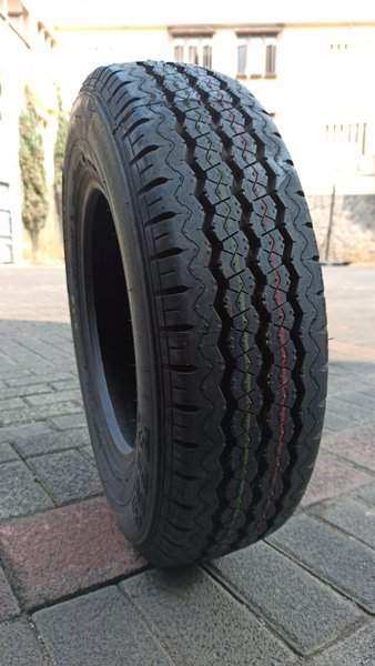 Llanta 205R14Lt Doubleking Dk218 107/105R 8Pr