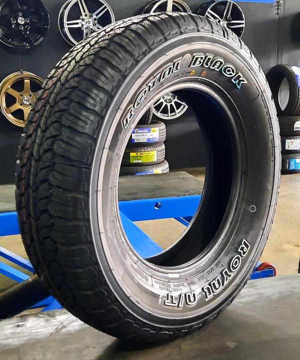 Llanta 205/75R15 Royalblack At